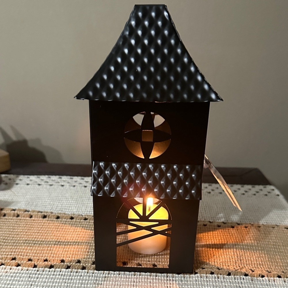 Metal Haunted House Tea Light Decor